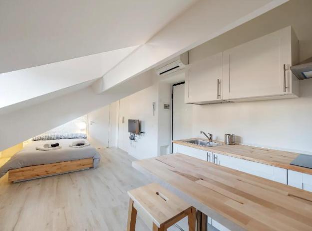 Апартаменты Sammartini Nice Attic Милан Экстерьер фото